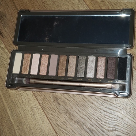 Eyeshadow and contour palette's - Picture 6 of 7